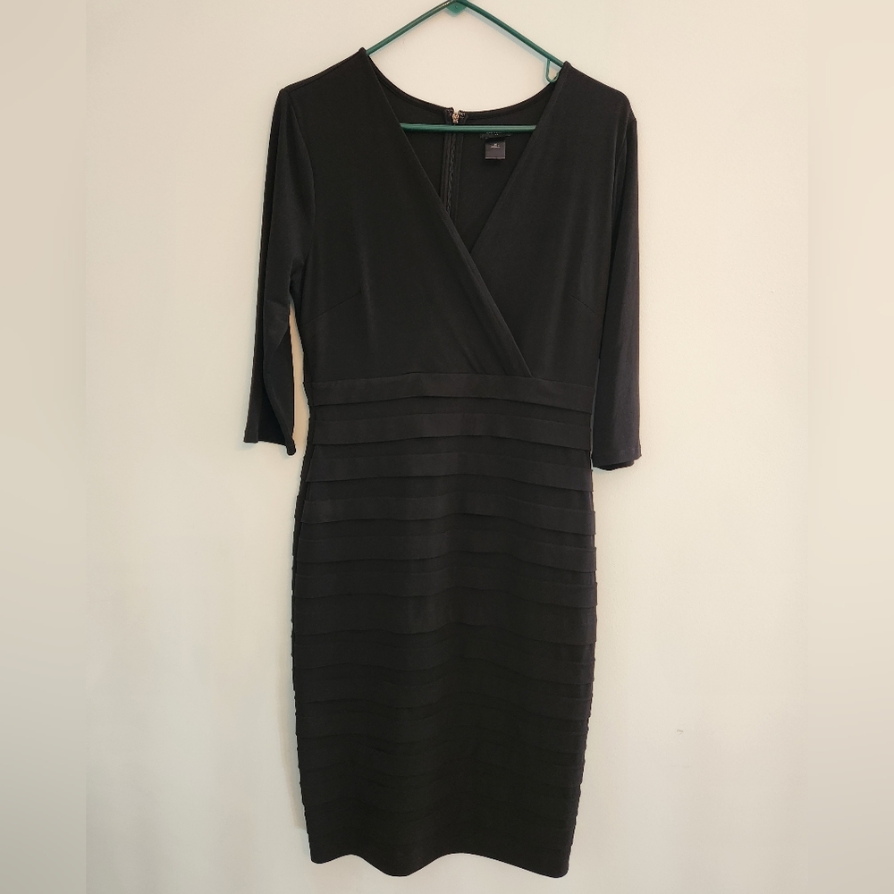 EUC ANN TAYLOR LOFT BLACK LAYER DRESS.  Size 10.  Very elegant style.